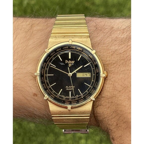 Vintage Pulsar Y960-6059 Men Rotate Bezel Quartz Watch Gold Tone Dead Battery - Picture 2 of 9